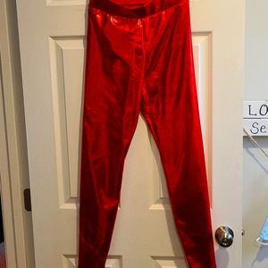 Shiny metallic red leggings